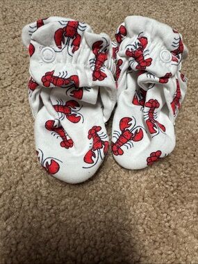 Zutano 6 month Red Lobster Print
